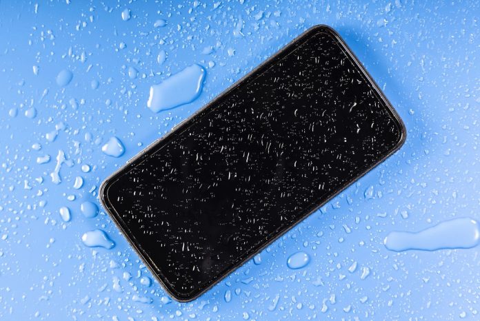 Liquid Damage Solutions with Comprehensive iPhone Insurance