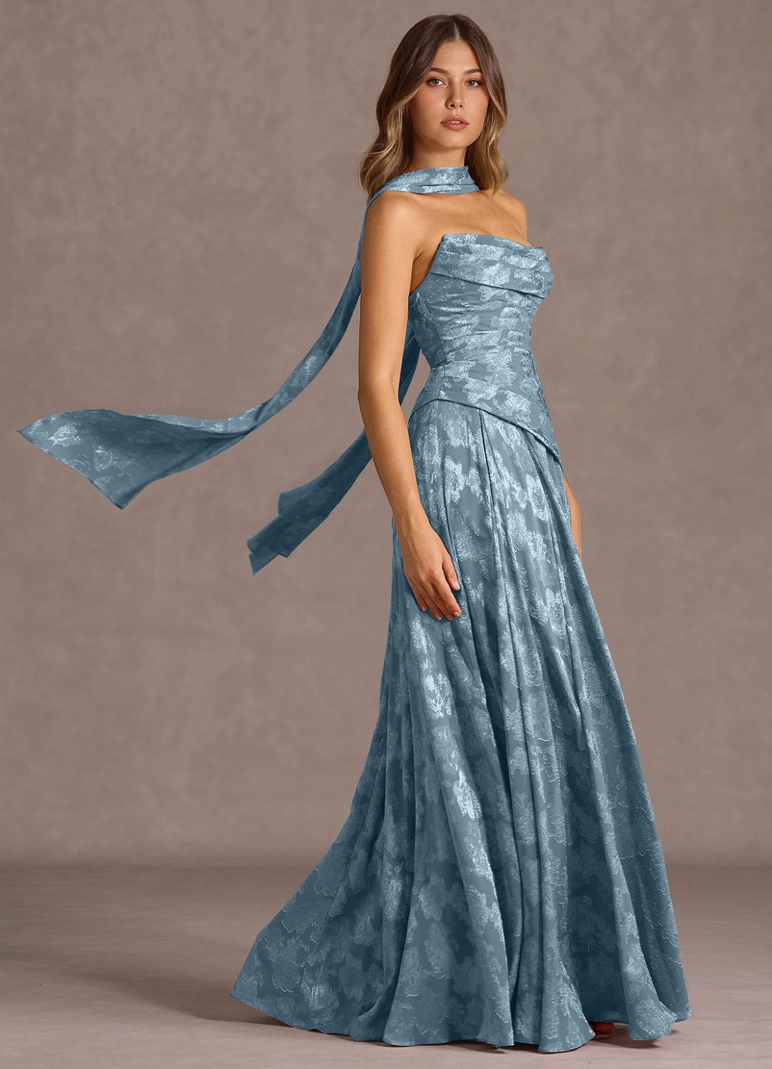 Wedding Guest Confusion: Dress Appropriately Without Competing Visually